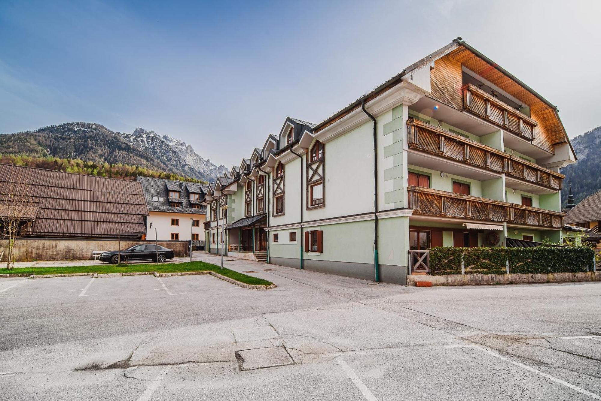Apartments Slavec With Free Onsite Parking Kranjska Gora Esterno foto