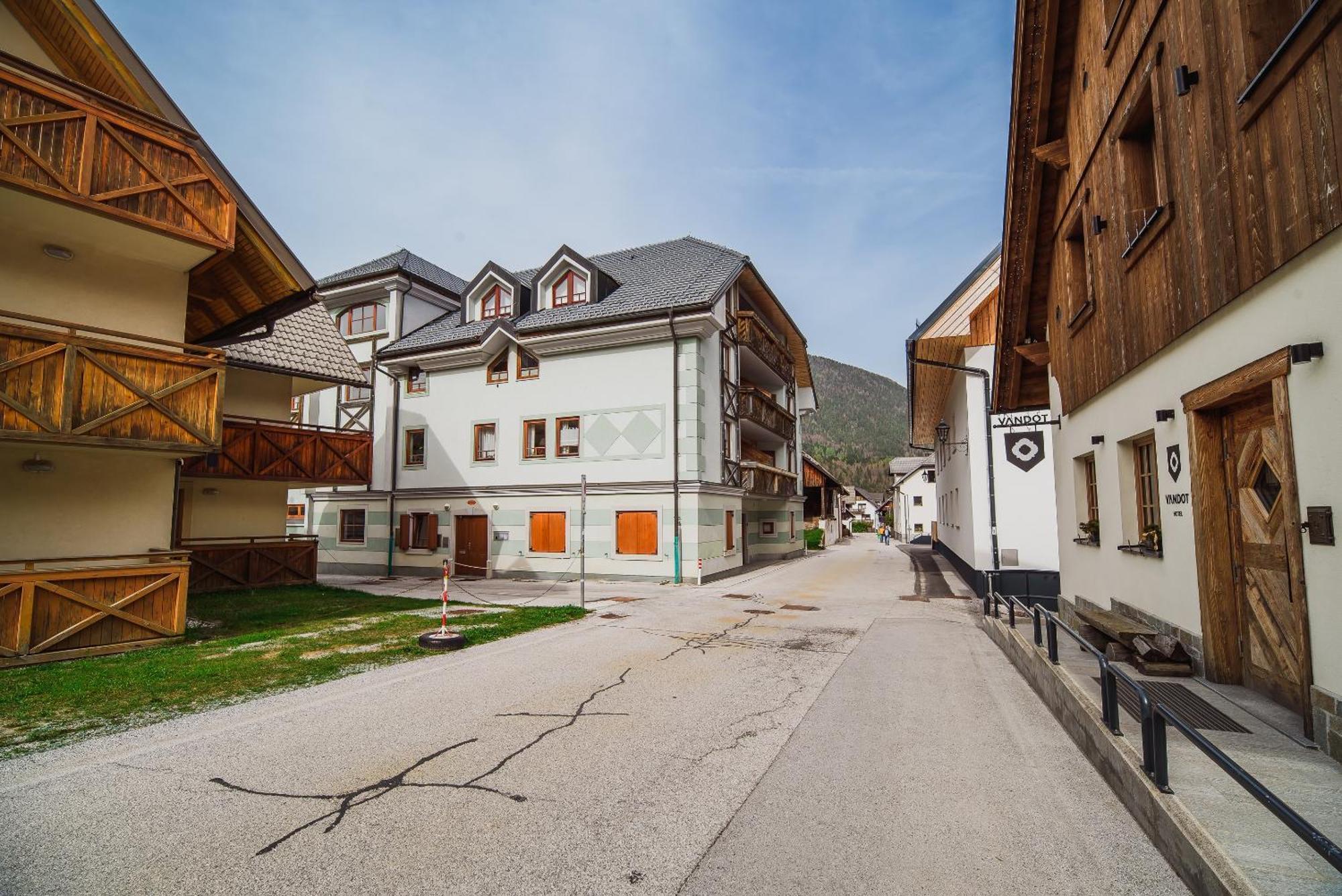 Apartments Slavec With Free Onsite Parking Kranjska Gora Esterno foto